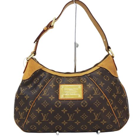 louis vuitton shoulder bag leather